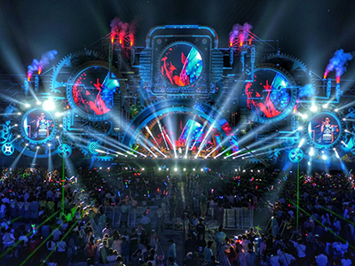 首届西部音乐节圆满落幕,5天超50万人创音乐节神话