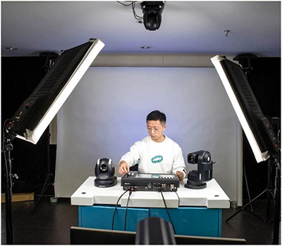 如何打造高职院校特色电商直播实训室?